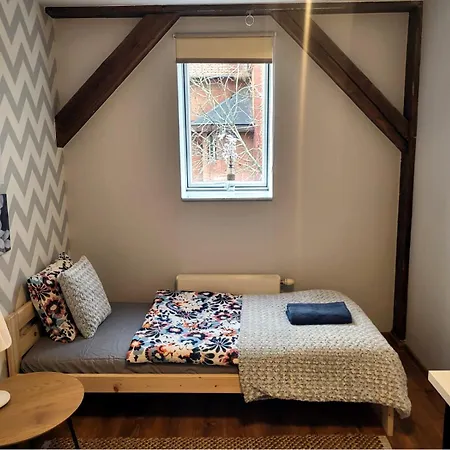 ホステル Lemuria Przytulny Chojnowska *