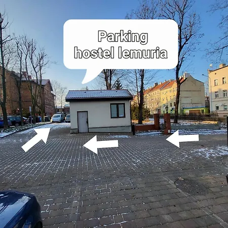 Lemuria Przytulny Chojnowska ホステル *