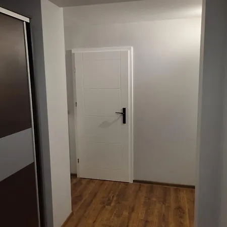 Hostel Lemuria Przytulny Chojnowska