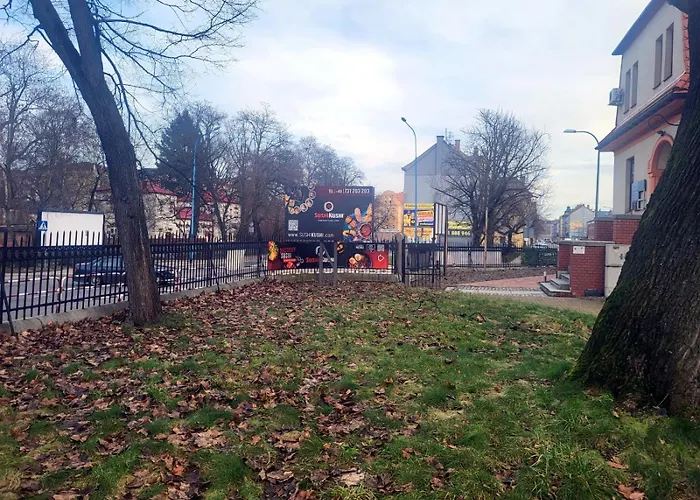 Lemuria Przytulny Chojnowska ホステル *