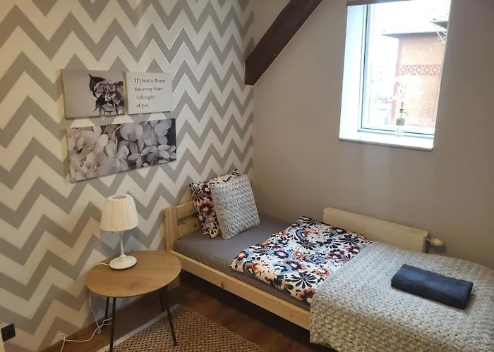 Hostel Lemuria Przytulny Pokój Chojnowska Legnica